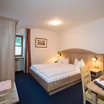 Aktivhotel & Schmelz Ihr Familienfreundliches Urlaubs Mit Wellness, Almsauna, Chiemgau Karte מלון אינזל