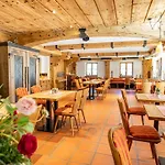 Hotel Aktivhotel & Schmelz: Alpine Wellness Retreat In