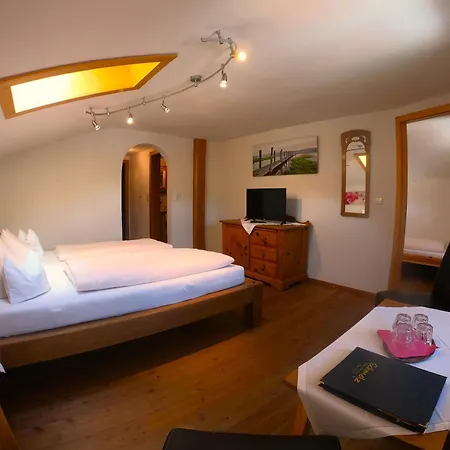 Hotel Aktivhotel & Schmelz Ihr Familienfreundliches Urlaubs Mit Wellness, Almsauna, Chiemgau Karte 3*