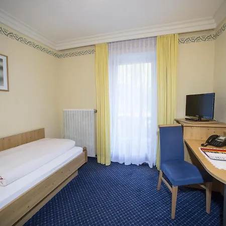 Hotel Aktivhotel&gasthof Schmelz Ihr Wellness In 3*